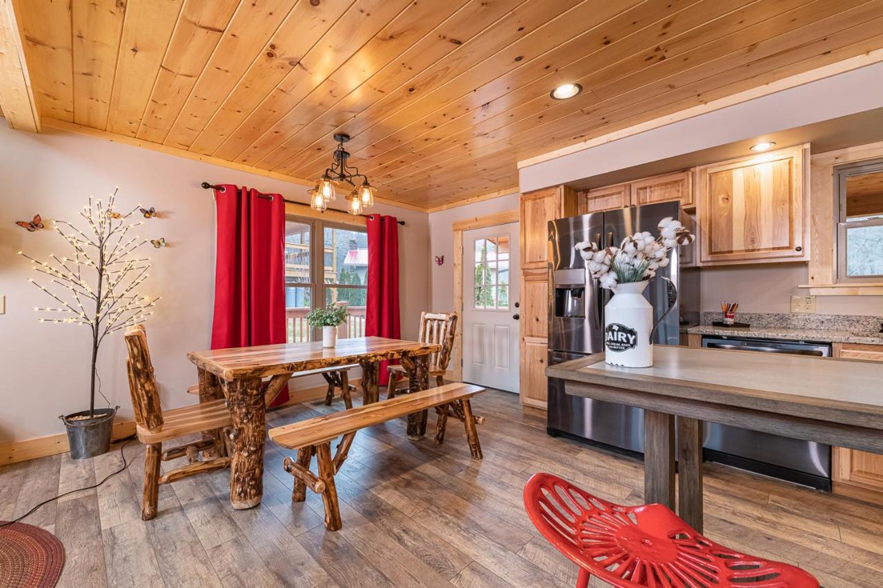 فيلا ماجي فاليفي The Red Fox Cabin المظهر الخارجي الصورة