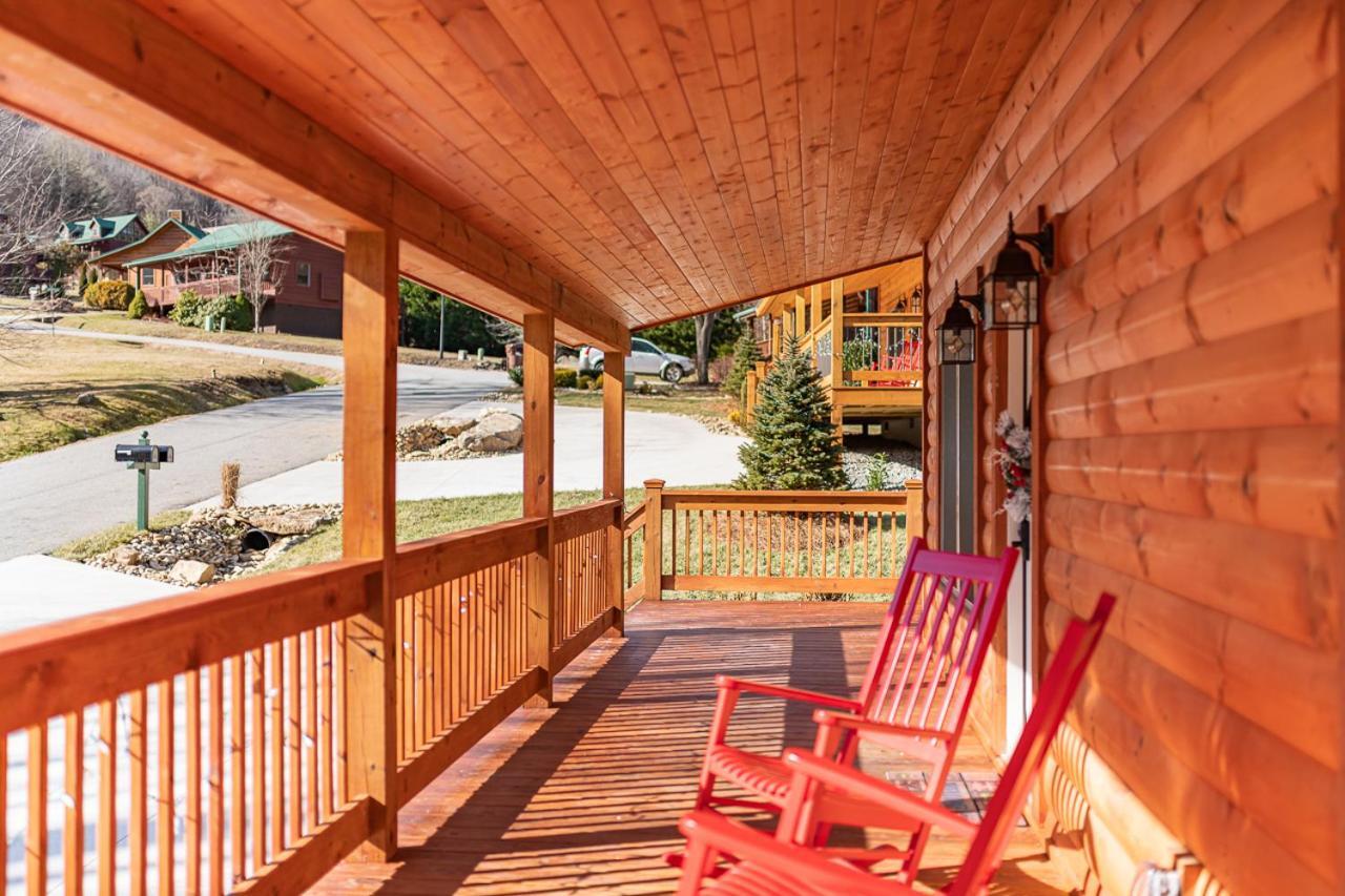 فيلا ماجي فاليفي The Red Fox Cabin المظهر الخارجي الصورة